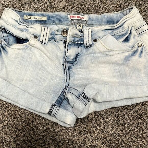 Hot Kiss - Jean Shorts - 3 - Picture 1 of 5